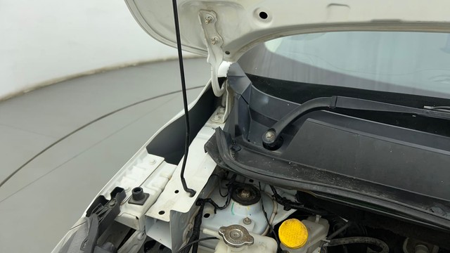 Second-hand 2022 Renault Triber RXZ for sale in Ahmedabad-38