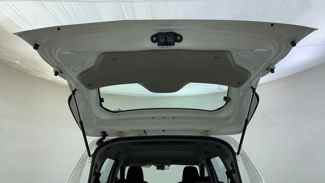 Second-hand 2022 Renault Triber RXZ for sale in Ahmedabad-26