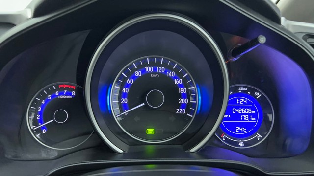 Second-hand 2022 Honda WR-V i-VTEC VX for sale in Ahmedabad-13