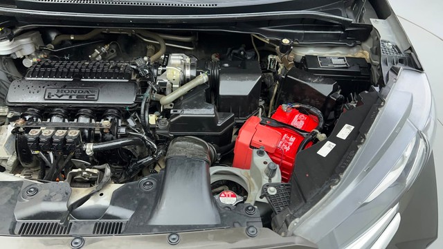 Second-hand 2022 Honda WR-V i-VTEC VX for sale in Ahmedabad-39