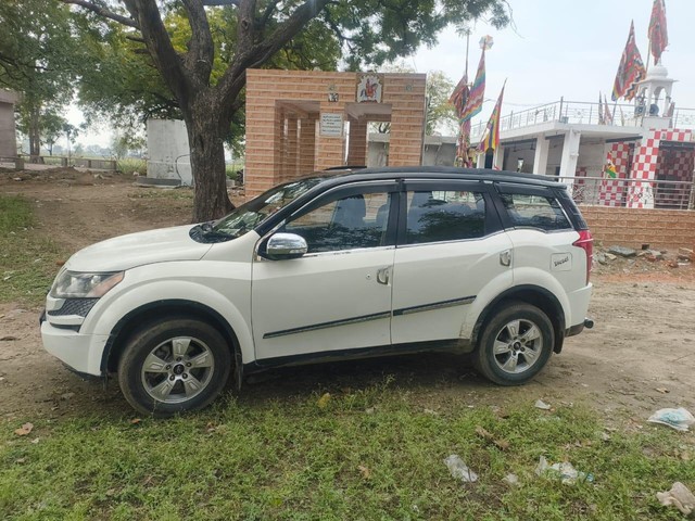 Second-hand 2015 Mahindra XUV500 R W10 FWD for sale in Ajmer-4