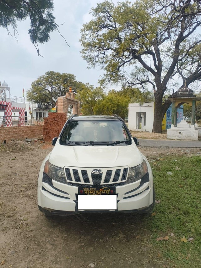 Second-hand 2015 Mahindra XUV500 R W10 FWD for sale in Ajmer-2