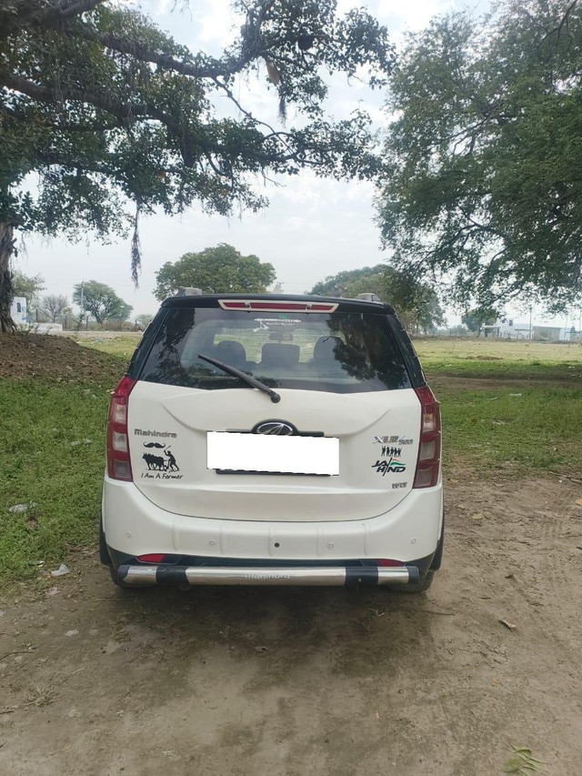 Second-hand 2015 Mahindra XUV500 R W10 FWD for sale in Ajmer-1