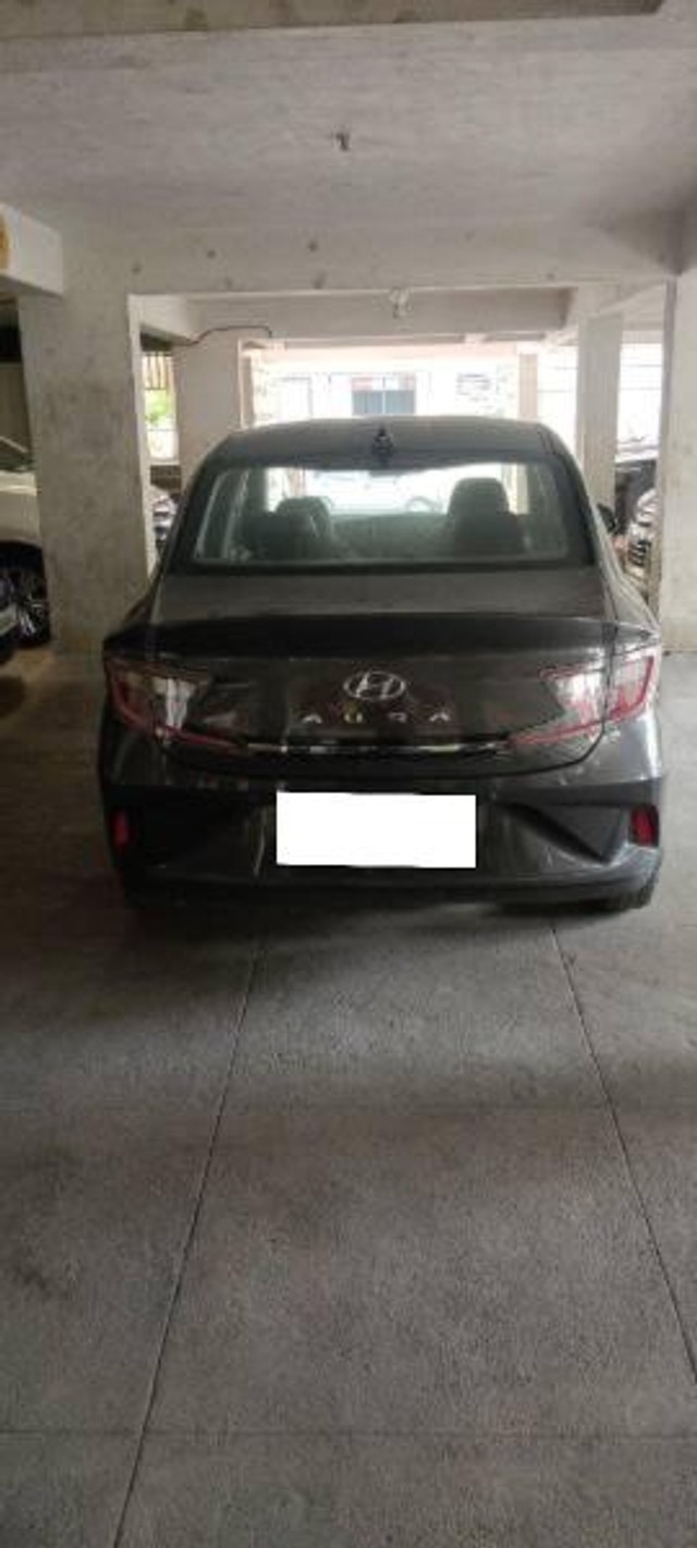 Second-hand 2021 Hyundai Aura SX for sale in Bangalore-3