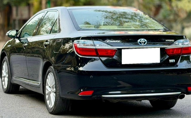Second-hand 2017 Toyota Camry 2.5 Hybrid for sale in New Delhi-7