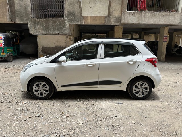 Second-hand 2018 Hyundai Grand i10 1.2 CRDi Sportz for sale in Surat-5