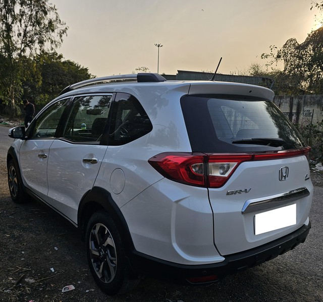 Second-hand 2019 Honda BR-V i-DTEC V MT for sale in New Delhi-9