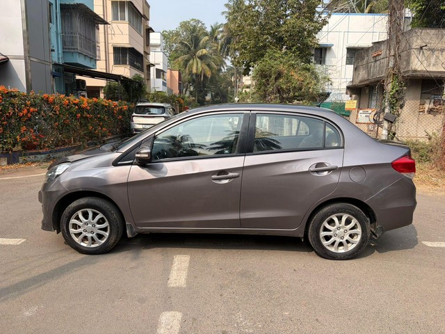 Honda Amaze VX i-Vtech Second-hand 2013 Honda Amaze VX i-Vtech for sale in Pune-2