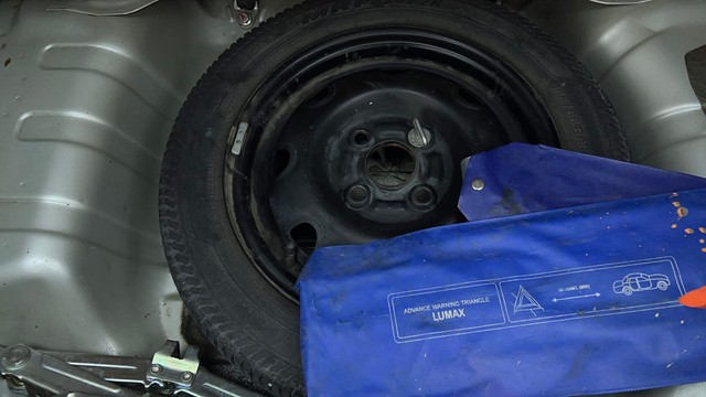 Second-hand 2017 Maruti Suzuki Alto K10 VXI for sale in Bangalore-21