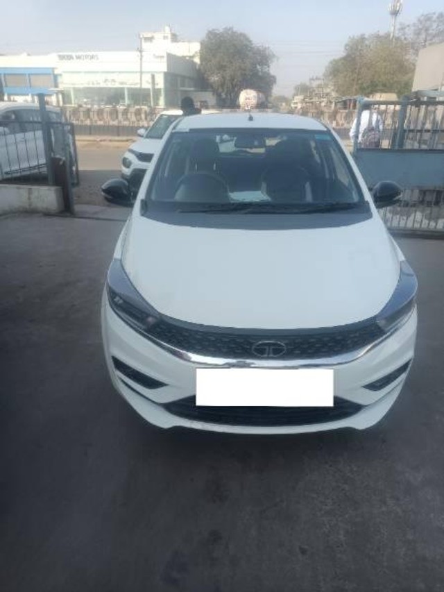 Second-hand 2024 Tata Tiago XT for sale in Gandhidham-1