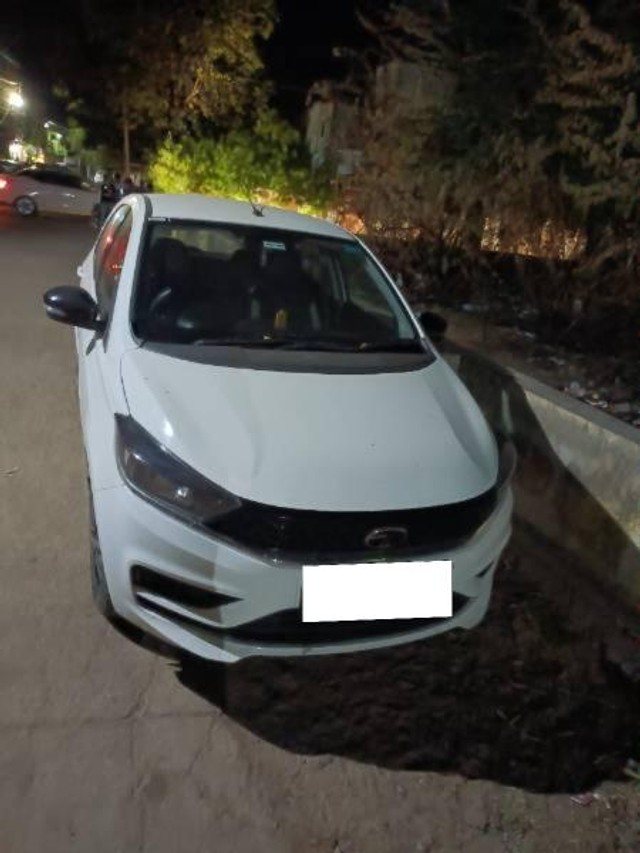 Second-hand 2024 Tata Tiago XT for sale in Gandhidham-2