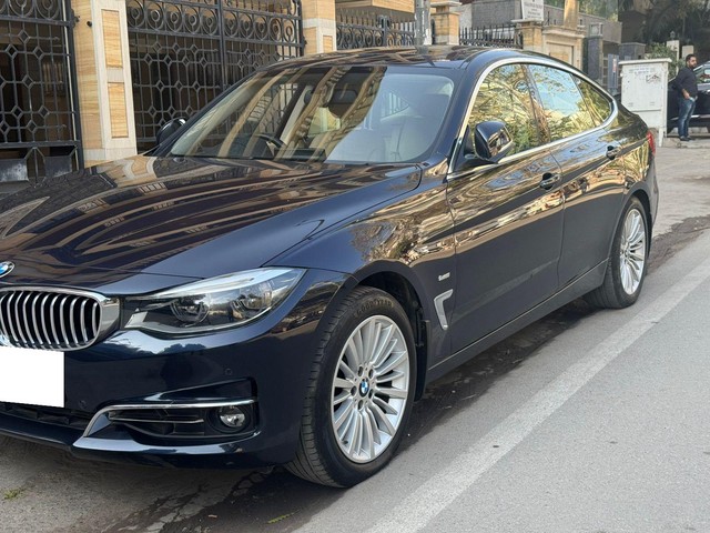 Second-hand 2017 BMW 3 Series 330i GT Luxury Line for sale in New Delhi-10