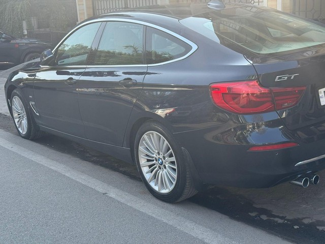 Second-hand 2017 BMW 3 Series 330i GT Luxury Line for sale in New Delhi-2
