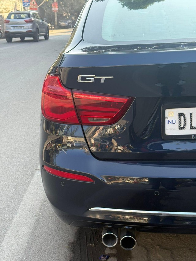 Second-hand 2017 BMW 3 Series 330i GT Luxury Line for sale in New Delhi-6