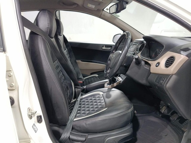 Second-hand 2014 Hyundai Xcent Petrol for sale in Kochi-15