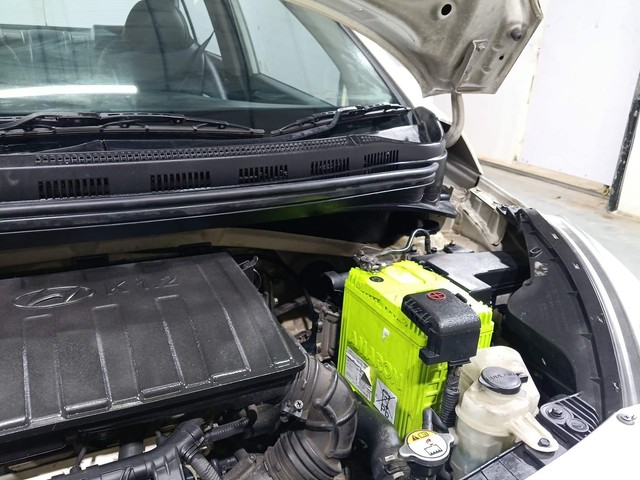 Second-hand 2014 Hyundai Xcent Petrol for sale in Kochi-33