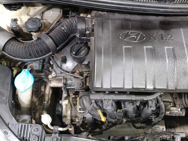 Second-hand 2014 Hyundai Xcent Petrol for sale in Kochi-37