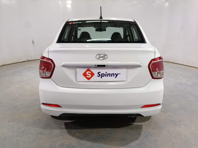 Second-hand 2014 Hyundai Xcent Petrol for sale in Kochi-4