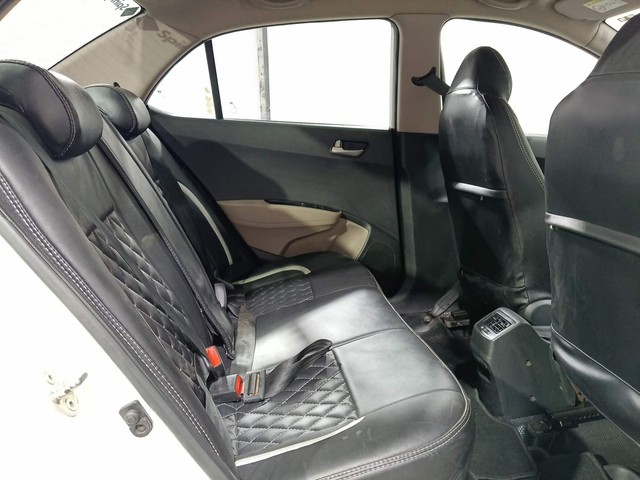 Second-hand 2014 Hyundai Xcent Petrol for sale in Kochi-35