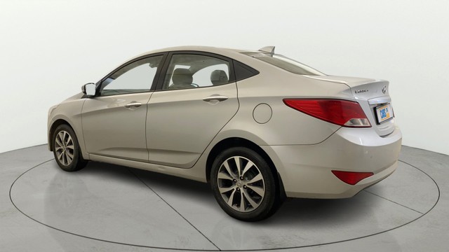 Second-hand 2017 Hyundai Verna 1.6 VTVT SX Option for sale in Gurgaon-4