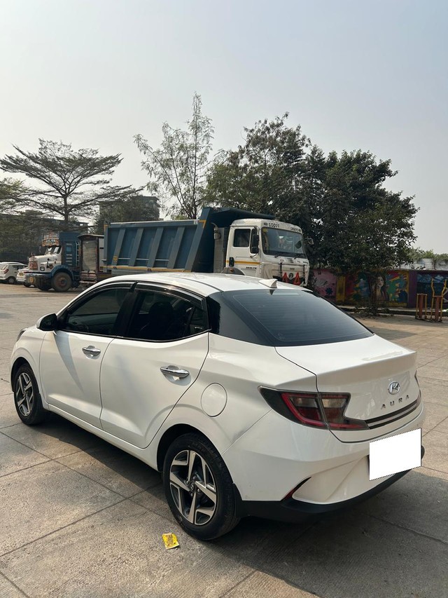 Hyundai Aura SX Plus AMT Second-hand 2020 Hyundai Aura SX Plus AMT for sale in Thane-14