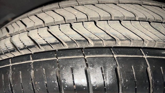 Second-hand 2022 Renault Triber RXT for sale in Chandigarh-38