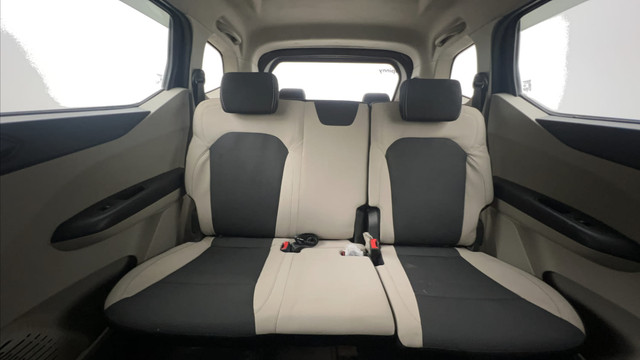 Second-hand 2022 Renault Triber RXT for sale in Chandigarh-31