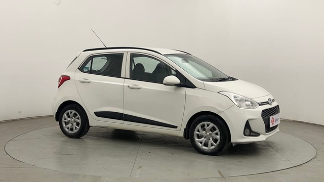 Second-hand 2017 Hyundai Grand i10 1.2 Kappa Sportz Option for sale in Chandigarh-1