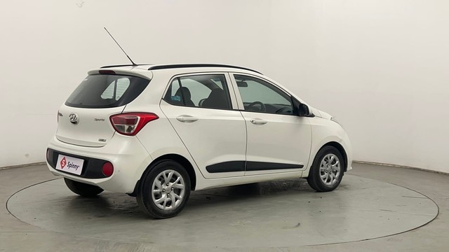 Second-hand 2017 Hyundai Grand i10 1.2 Kappa Sportz Option for sale in Chandigarh-3