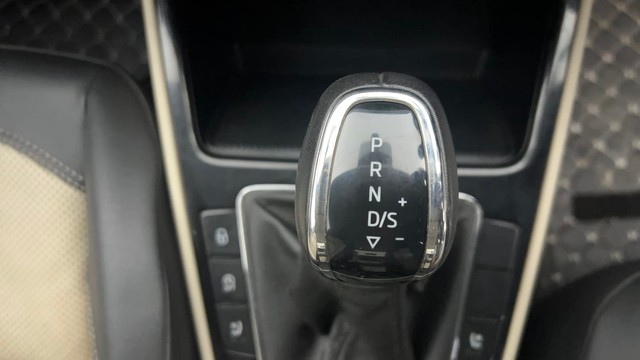 Second-hand 2023 Skoda Slavia 1.0 TSI Style AT BSVI for sale in Chandigarh-12