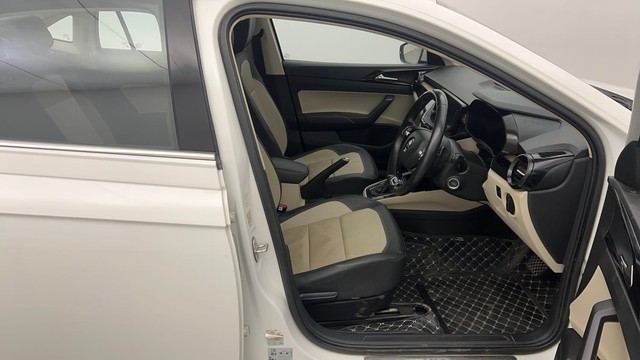 Second-hand 2023 Skoda Slavia 1.0 TSI Style AT BSVI for sale in Chandigarh-15