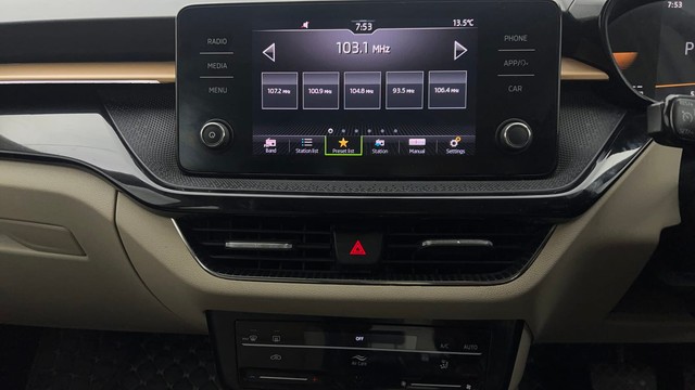 Second-hand 2023 Skoda Slavia 1.0 TSI Style AT BSVI for sale in Chandigarh-28