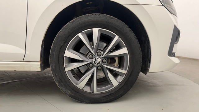 Second-hand 2023 Skoda Slavia 1.0 TSI Style AT BSVI for sale in Chandigarh-17