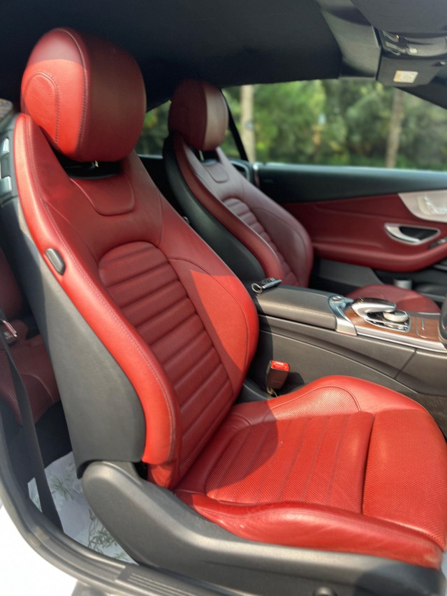 Second-hand 2019 Mercedes-Benz C-Class C300 Cabriolet for sale in Mumbai-50