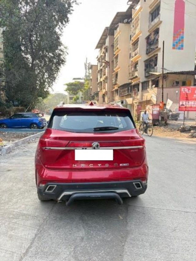 MG Hector Plus Savvy Pro CVT 2023-2025 Second-hand 2024 MG Hector Plus Savvy Pro CVT 2023-2025 for sale in Kalyan-1