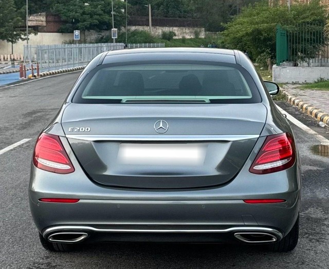 Second-hand 2020 Mercedes-Benz E-Class Exclusive E 200 BSIV for sale in New Delhi-18
