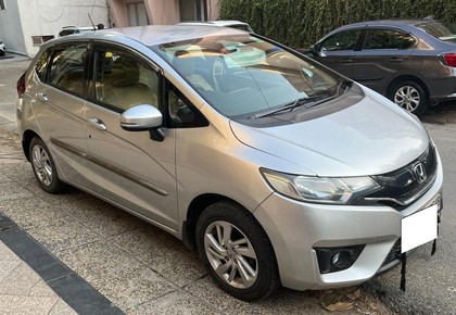 Honda Jazz 1.2 V AT i VTEC Second-hand 2015 Honda Jazz 1.2 V AT i VTEC for sale in New Delhi
