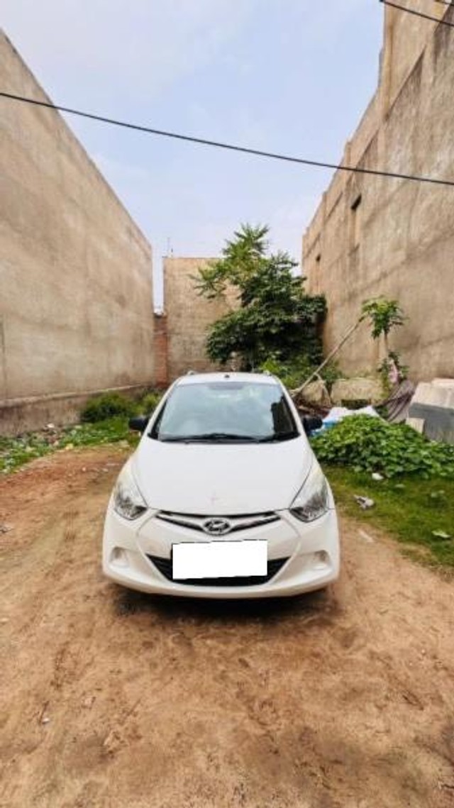 Second-hand 2018 Hyundai EON Magna Plus for sale in Gurgaon-4