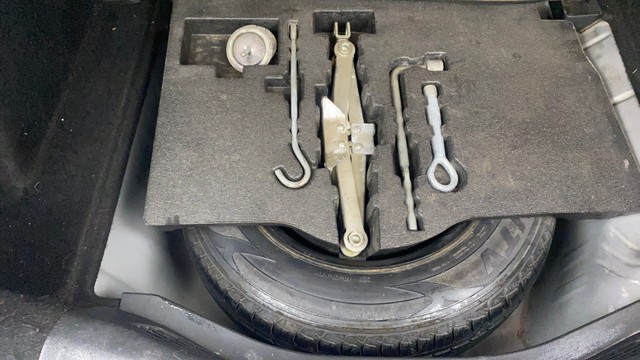 Second-hand 2017 Honda Jazz 1.2 V AT i VTEC for sale in Chennai-27