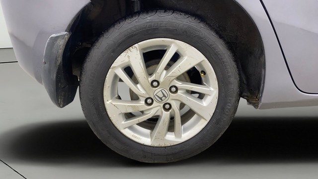 Second-hand 2017 Honda Jazz 1.2 V AT i VTEC for sale in Chennai-24