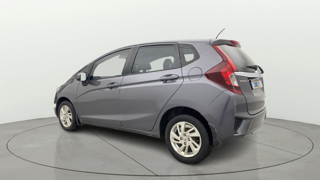 Second-hand 2017 Honda Jazz 1.2 V AT i VTEC for sale in Chennai-4