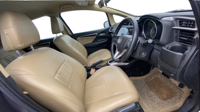 Second-hand 2017 Honda Jazz 1.2 V AT i VTEC for sale in Chennai-15