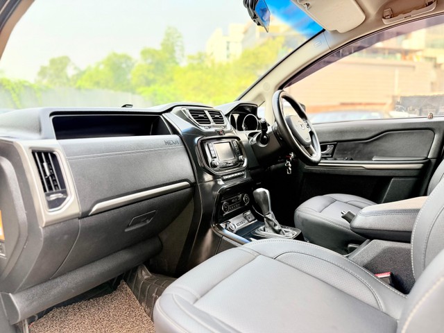 Second-hand 2017 Tata Hexa XTA for sale in Surat-14