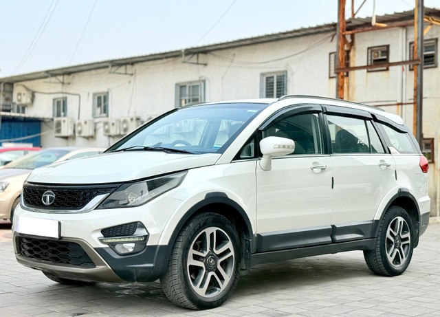 Second-hand 2017 Tata Hexa XTA for sale in Surat-4