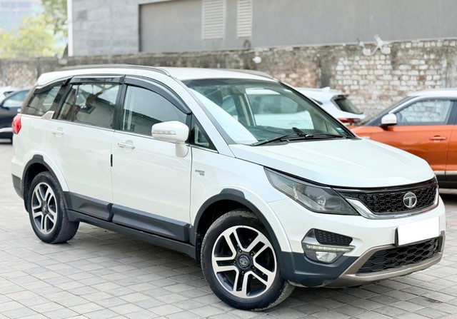 Second-hand 2017 Tata Hexa XTA for sale in Surat-13