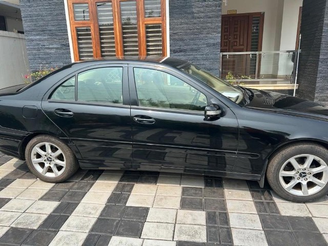 Second-hand 2005 Mercedes-Benz C-Class 200 K AT for sale in Kannur-1