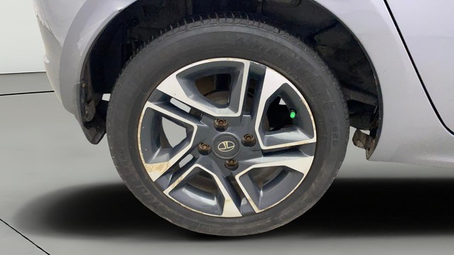 Second-hand 2019 Tata Tiago XZ Plus for sale in Kochi-24