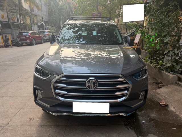 Second-hand 2023 MG Gloster Savvy 4x4 7Str for sale in Mumbai-2