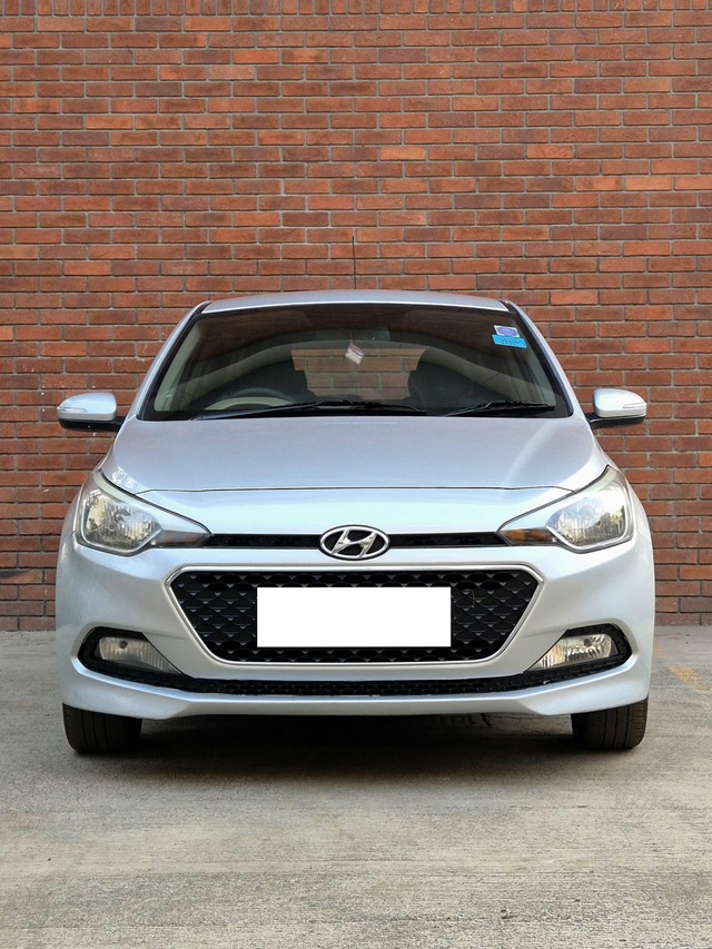 Hyundai i20 1.2 Anniversary Edition Second-hand 2015 Hyundai i20 1.2 Anniversary Edition for sale in Nashik-0