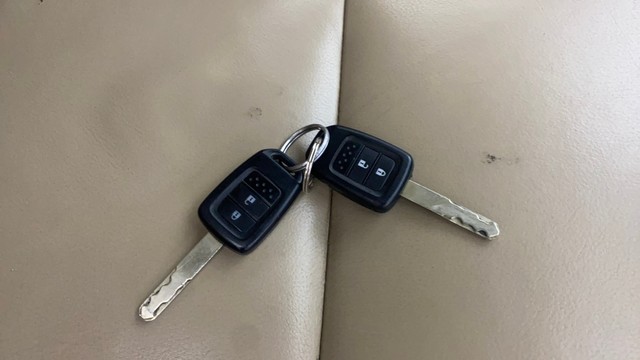 Second-hand 2015 Honda City i VTEC CVT SV for sale in Gulbarga-21